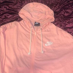 Women’s Nike jacket brand new!!